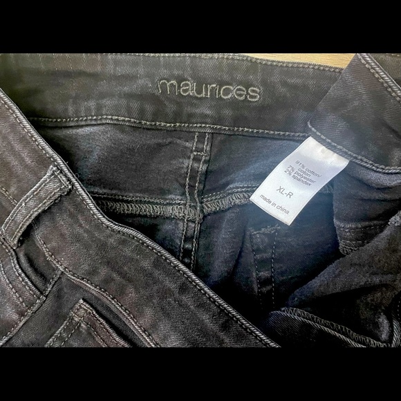 Maurices size XL R black distressed jeans - Picture 4 of 5